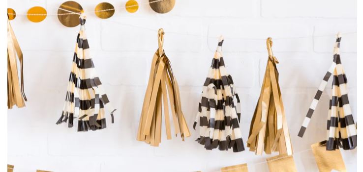 Cream, Gold and Black Birthday Party Bag for 8