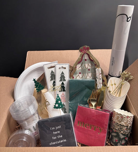 Merry Christmas Trees Party Box for 8 Guests